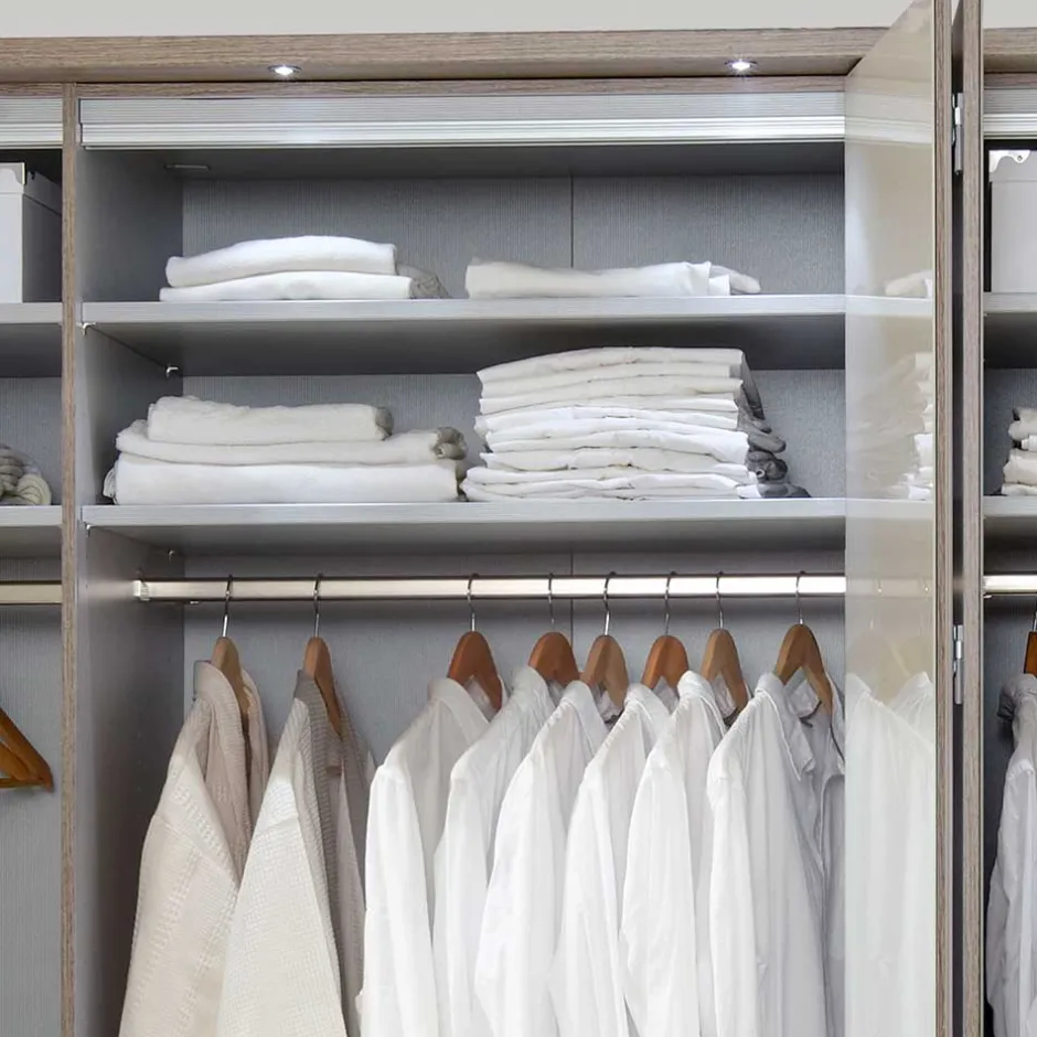 Pharao24 Kleiderschrank Vasilio> Kleiderschränke|Schlafzimmerschränke