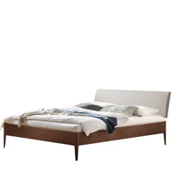 Doppelbetten|Massivholzbetten*Pharao24 Nussbaum massiv Bett Flawia