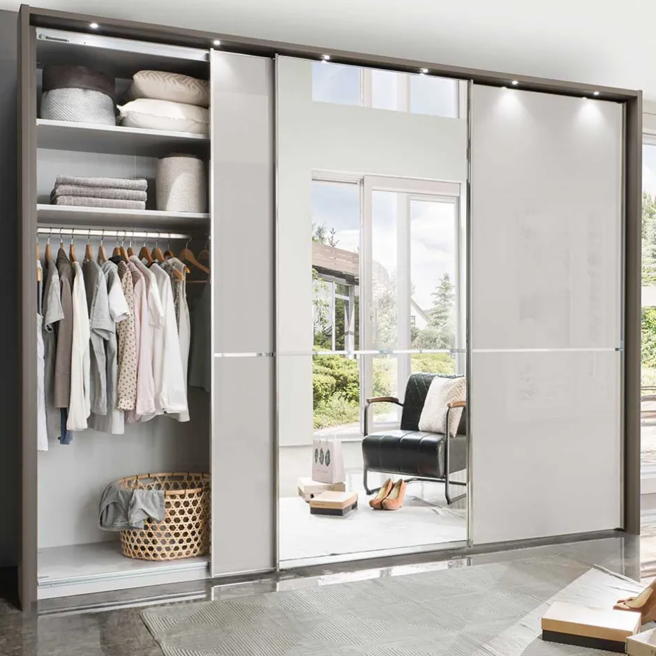 Pharao24 Schwebetürenschrank Reminon> Schiebetürenschränke